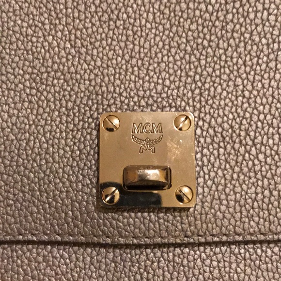 MCM crossbody bag - Picture 2 of 3